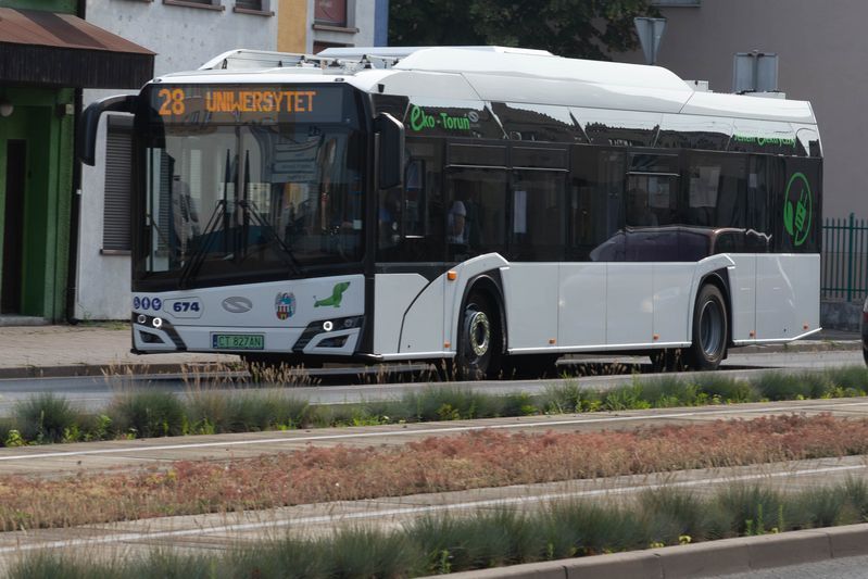 

Tytuł projektu:Zakup zeroemisyjnego taboru autobusowego obsługującego pozamiejskie linie auto...