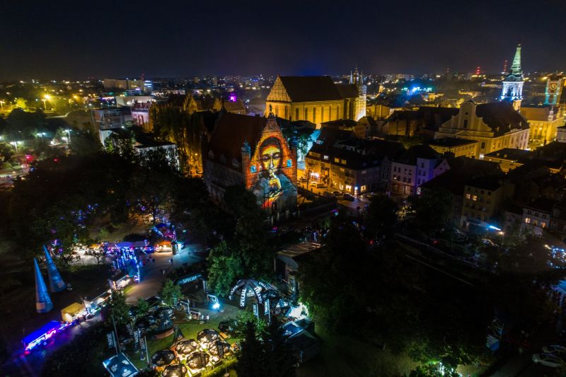 Widok miasta podczas Bella Skyway Festival