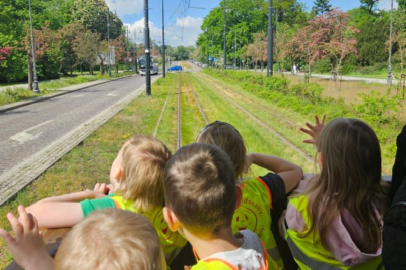 
Ładna pogoda oraz sezon wycieczkowy w pełni, więc za nami kolejna wycieczka edukacyjna. Tym raz...